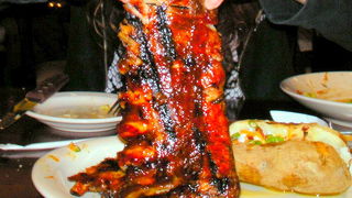 ベイビーバックリブは美味しい。アメリカン。