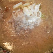 背脂チャッチャ系のラーメンを五反田で