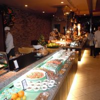 バフェは種類も多く美味しかった