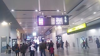 とてもカッコイイ駅ビルです！