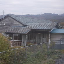 味わい深い駅舎の様子