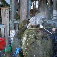 温泉の手洗い場