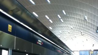 市内から空港までの移動に利用しました