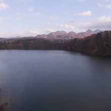 車窓からも美しい景観を楽しめます