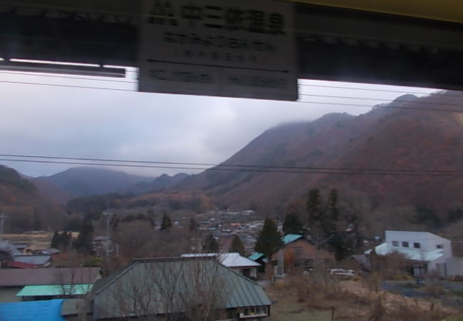 中三依温泉駅