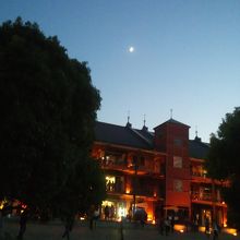 外観ほんとにオシャレ。様になる。