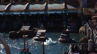 待ち時間必須！子連れの方は早めの食事を。