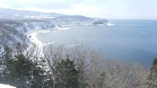 プユニ岬から見た知床海岸