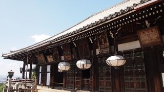 東大寺に来たら、二月堂からの眺めも是非!