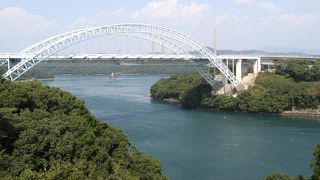 針尾瀬戸の絶景と近くにある戦争遺構の送信所