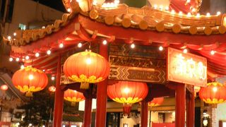 春節祭、中秋節のイベントが行われる「南京町広場」