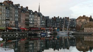 ノルマンディ地方では指折りの美しい風景が見られます