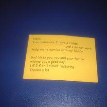 乞食が配って歩いていたカード（よく見ると間違いが．．．）