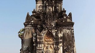 聖地　タート・インハン