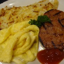 ポルチュギーソーセージは毎回頼みます