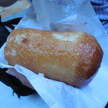 ナポリ名物のババ。とても美味しかったです。