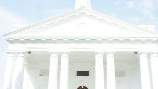 真っ白で美しい