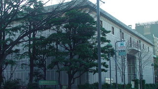 歩道が広く歩いて観光しやすいです