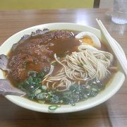 「カツそば」というラーメンが食べれます。