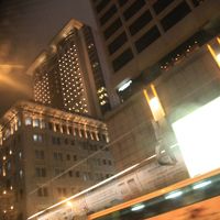 夜のペニンシュラ