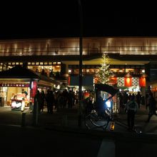 夜のライトアップです