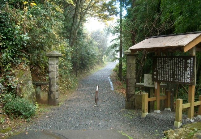 関東の清水寺と言わなくても・・・眺めの良い静かな場所