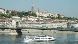 リバークルーズと河岸散策