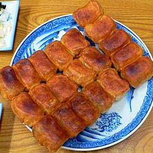 巨大な餃子焼き器で焼いたのはこちら