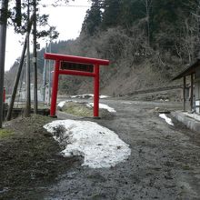 湯殿山神社周辺