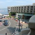 モナコF1グランプリのヘアピンカーブのまん前にある高級ホテル