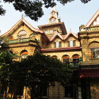 トンガリ屋根が可愛い。