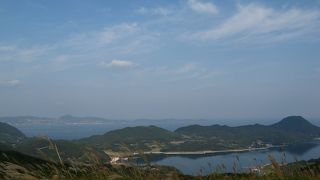 牧歌的で雄大な360度大パノラマの風景が楽しめる