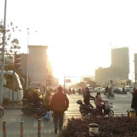 ホテル目の前の交差点での通勤ラッシュ風景