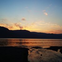 夕日が沈む十和田湖