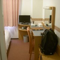 客室は狭いですが寝るには十分