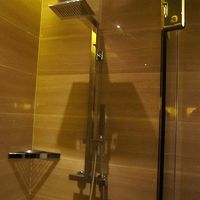 シャワーブース