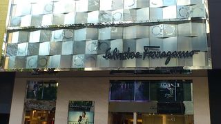 最近はあまり行列していないのですぐに入れると思います