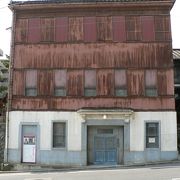 映画「おくりびと」のＮＫエージェントの社屋として使われた、酒田市の「旧割烹小幡」