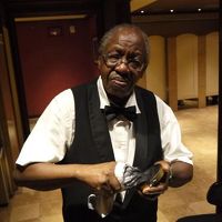 私はブーツだったので9ドル＋チップでした。