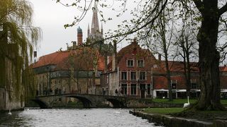 運河クルーズで行きましょう。