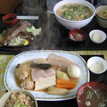 “煮付け”と“ゆし豆腐”と“スペアリブ”