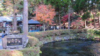 駐車場多し、水加工場もあり。