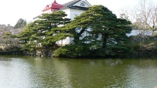 藤沢周平の歴史文学、「海坂藩（うなさかはん）」の舞台となった鶴岡城跡