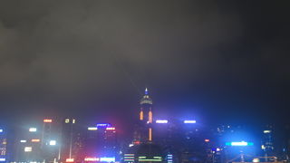 さすがにシャッター押してくれとは言えませんでしたが・・。