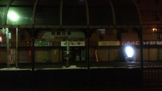 乗降客数が増えて乗車がひと苦労