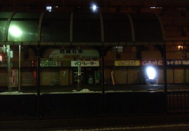 乗降客数が増えて乗車がひと苦労