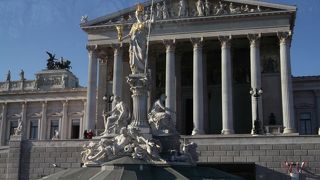 パルテノン神殿のようです・・・