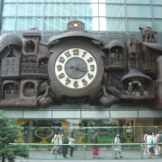宮崎駿さんがデザインした巨大なからくり時計、日テレ