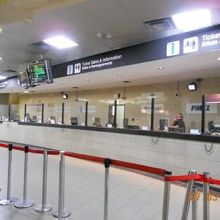 チケット購入& Will-callチケット受け取りカウンター