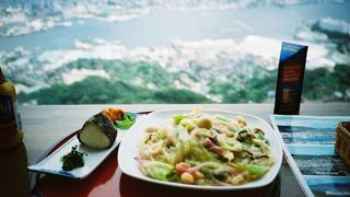 展望台にある景色のいいレストラン